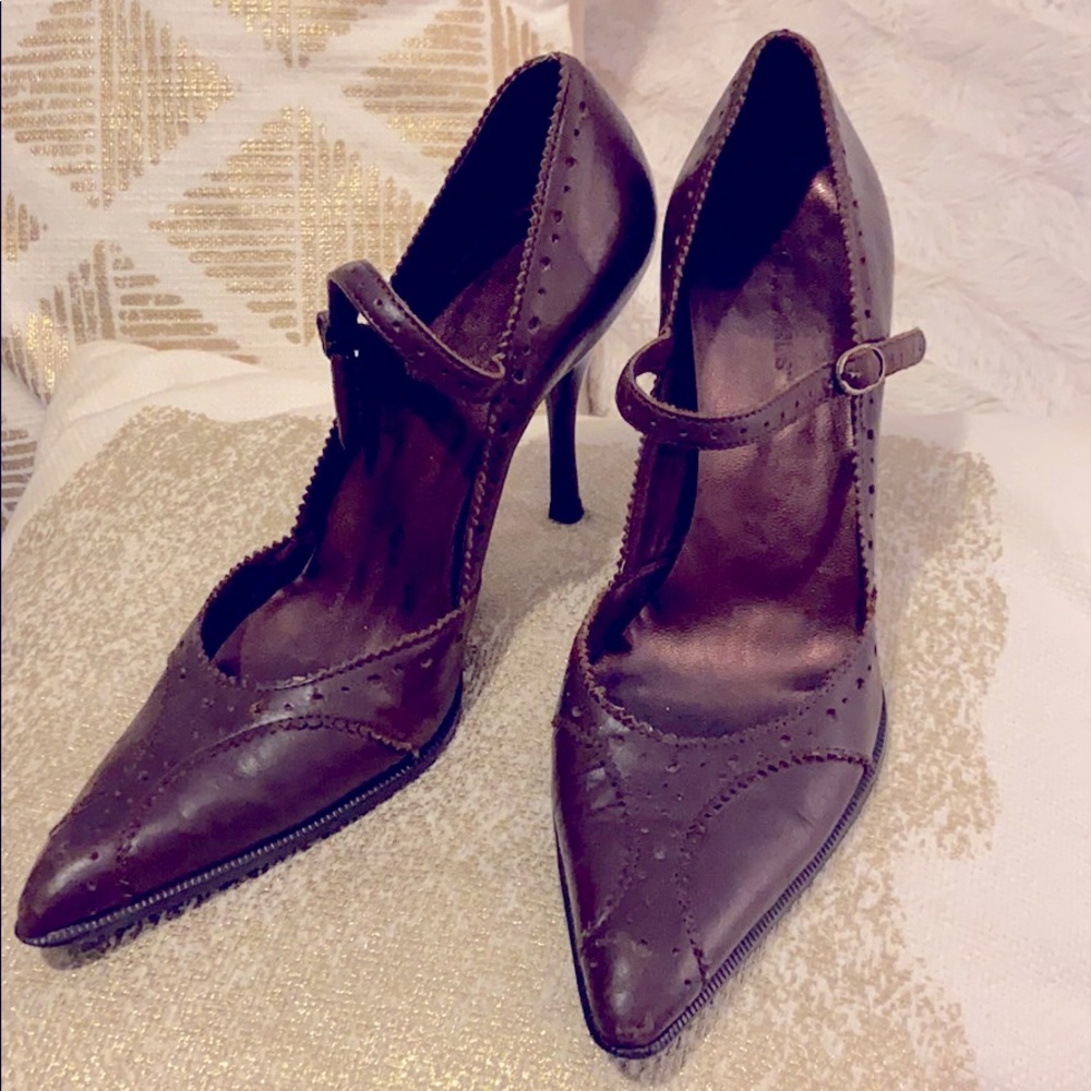 BCBGirls brown Shoes heels Size 6.5 Leather